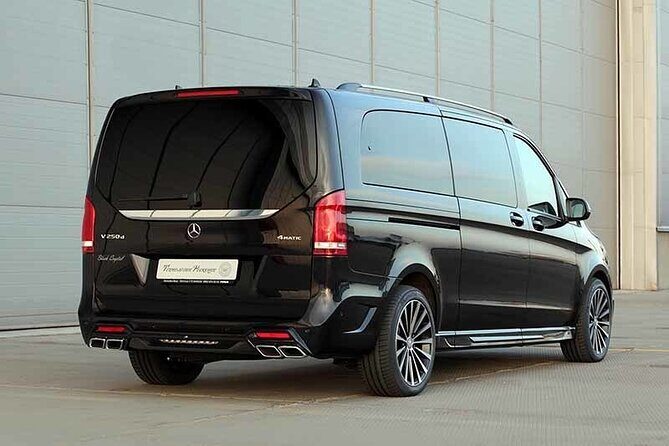 Arrival Transfer Munich Train Station to Munich by Luxury Van - Timing, Train Delays, and Overnight Arrival Dates