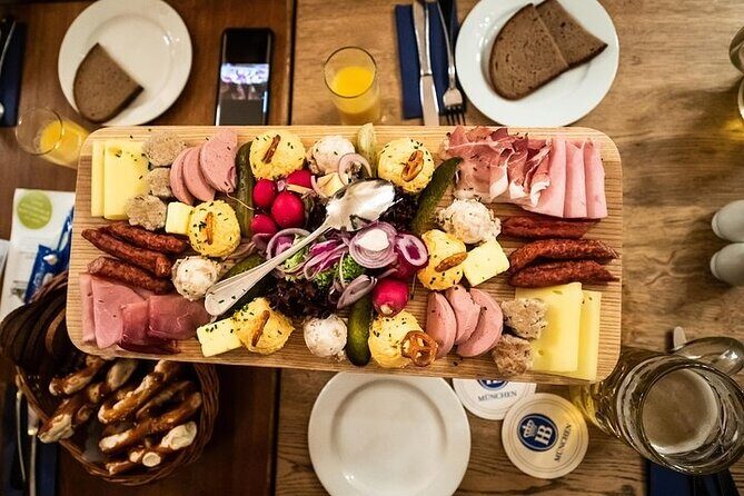 Bavarian Beer and Food Evening Tour in Munich - Beer sampling and how to manage it