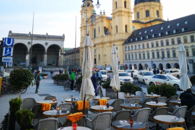 Classic Mike's Bike Tour daily @ 11.30 incl Beer Garden & Surfers - The Hofgarten and Residenz: palace architecture without museum overload