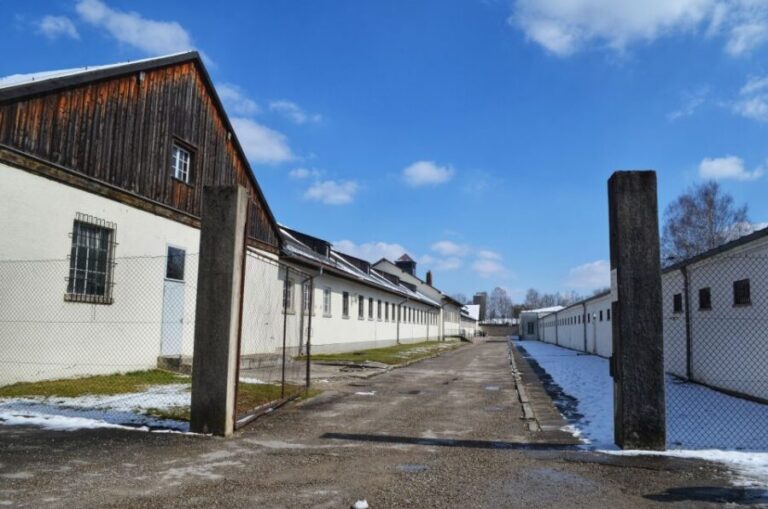 From Munich: Dachau Memorial Site Tour in Spanish - Meeting Under Karlstor Gate: Find Your Guide Fast and Avoid the Usual Chaos