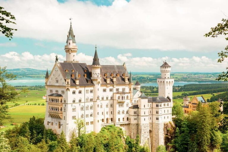 From Munich: Premium Neuschwanstein Castle & Linderhof Tour - Quick hits before you go