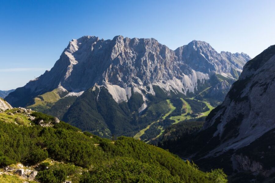 From Munich: Zugspitze Mountain Van Tour with Garmisch Town - Germany’s Highest Beer Garden: How to Time the Beer Break