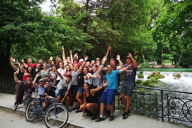 Mini Classic Bike Tour @ 4pm incl. Beer Garden & Surfers 2,5 hrs - Chinesischen Turm biergarten stop: how to enjoy it without overplanning