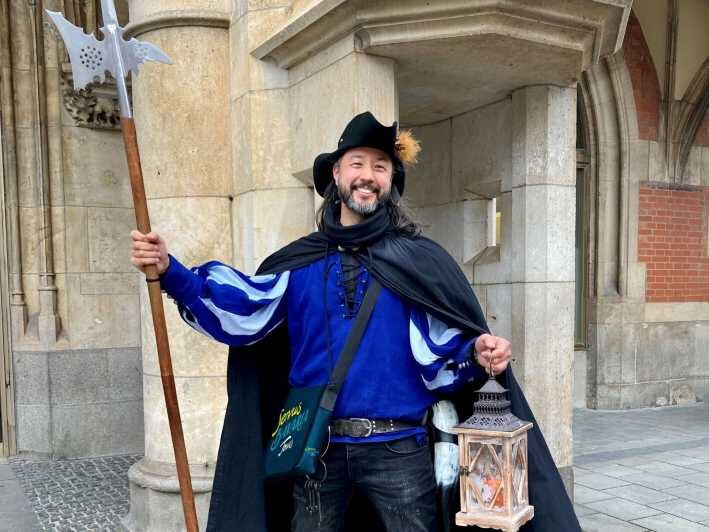 München: Der Nachtwächter für Kinder - Führung auf Deutsch - Marienplatz to St. Peter’s: Learning Without the Lecture