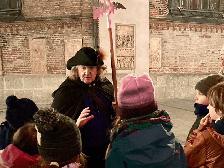 München: Der Nachtwächter für Kinder - Führung auf Deutsch - What the Guide Does So Kids Stay With It