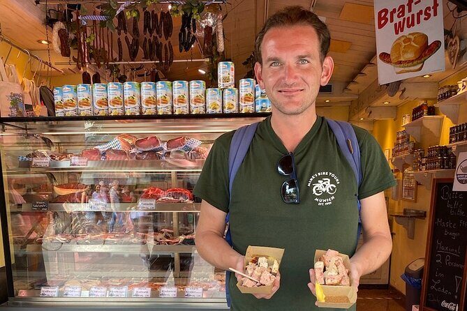 Munich 2 Hour Food Power Tour - Group size, drinks, and how to manage your appetite