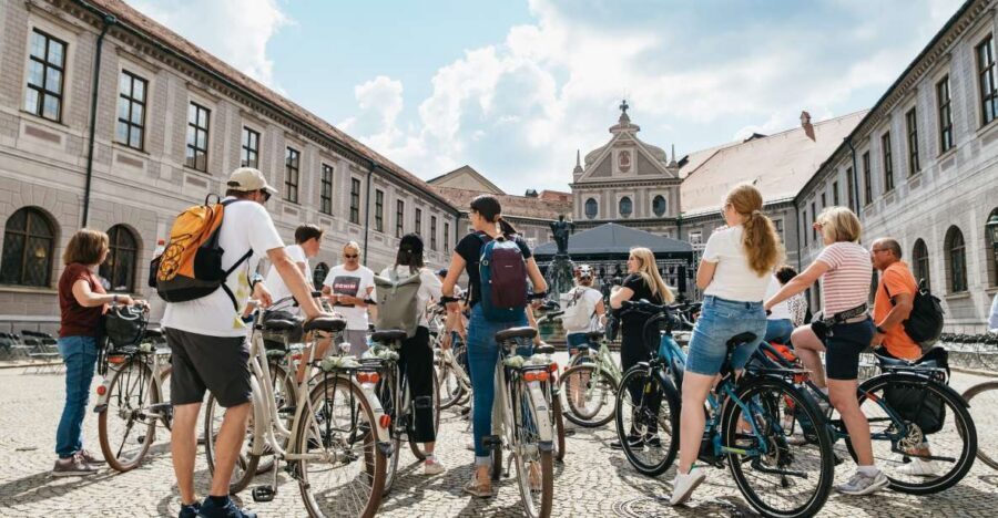 Munich 3-Hour Guided Bike Tour - Maximilianstraße to the Munich Residenz and Hofgarten