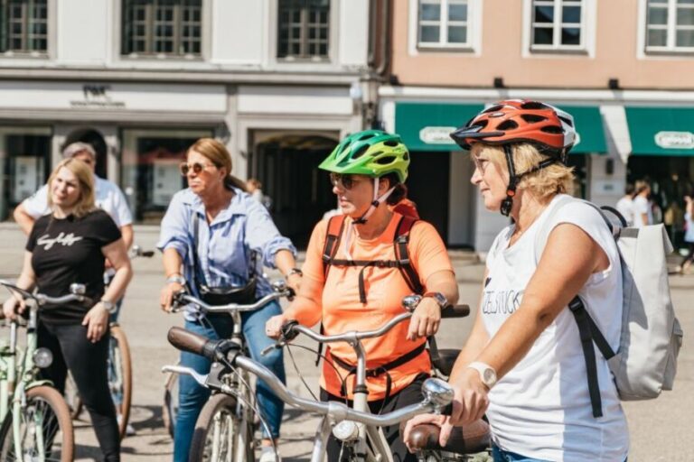 Munich 3-Hour Guided Bike Tour - Marienplatz and the Hofbräuhaus mood in the old town
