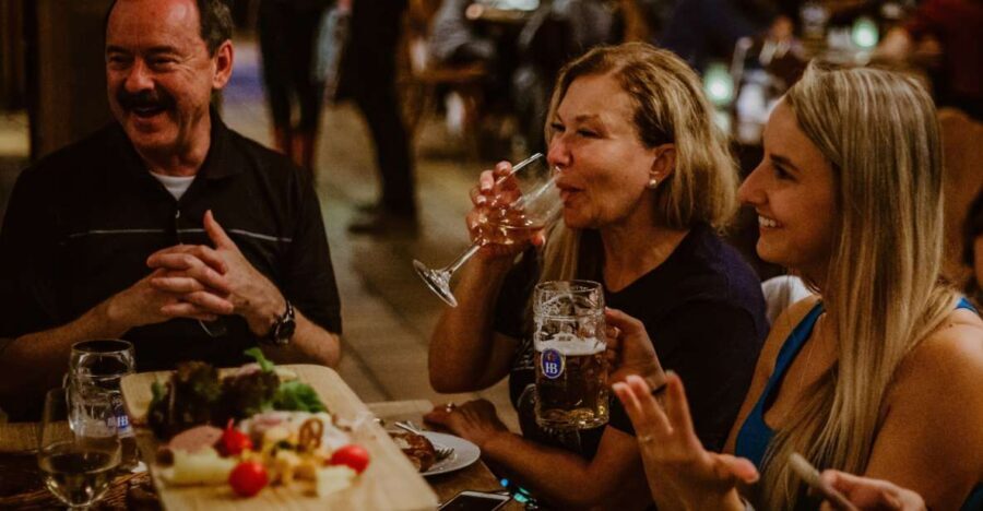 Munich: Beer and Food Tour with Dinner & Oktoberfest Museum - Oktoberfest Museum Time: Private Access Without the Museum Marathon