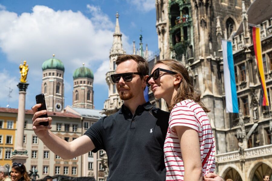 Munich: Big Bus Hop-On Hop-Off Sightseeing Bus Tour - Why a hop-on hop-off bus fits Munich so well