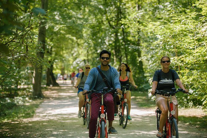 Munich City Bike Tour + Beer Garden Lunch Stop - Riding Experience, Safety, and Pace: Easy Bike Day or Not