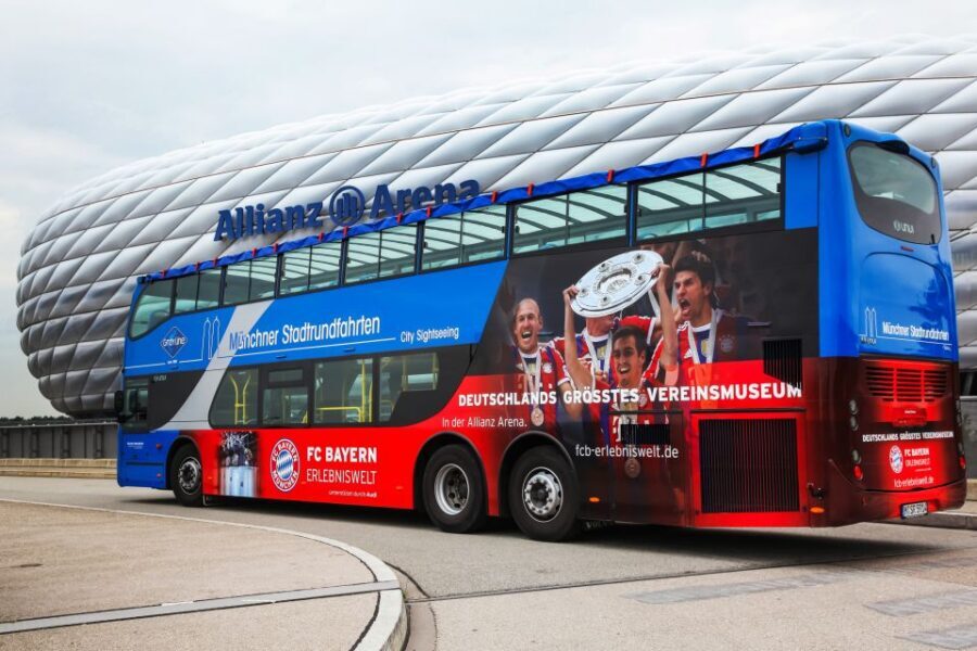 Munich: City Bus Tour & FC Bayern Munich Allianz Arena Tour - Meeting at Karlsplatz 21 / Stachus and getting seated without stress