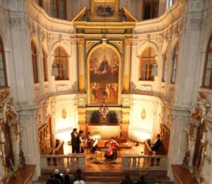 Munich: Concert in the Court Chapel of the Residenz - The Holiday Programs: Flute, Harp, Quartets, and Varying Sets