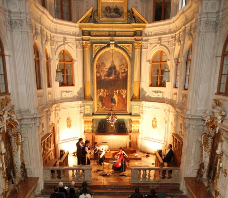 Munich: Concert in the Court Chapel of the Residenz - The Holiday Programs: Flute, Harp, Quartets, and Varying Sets