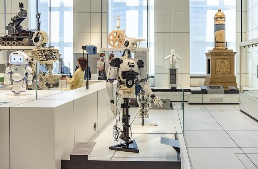 Munich: Deutsches Museum Entry Ticket - How the audio guide helps you get your bearings fast