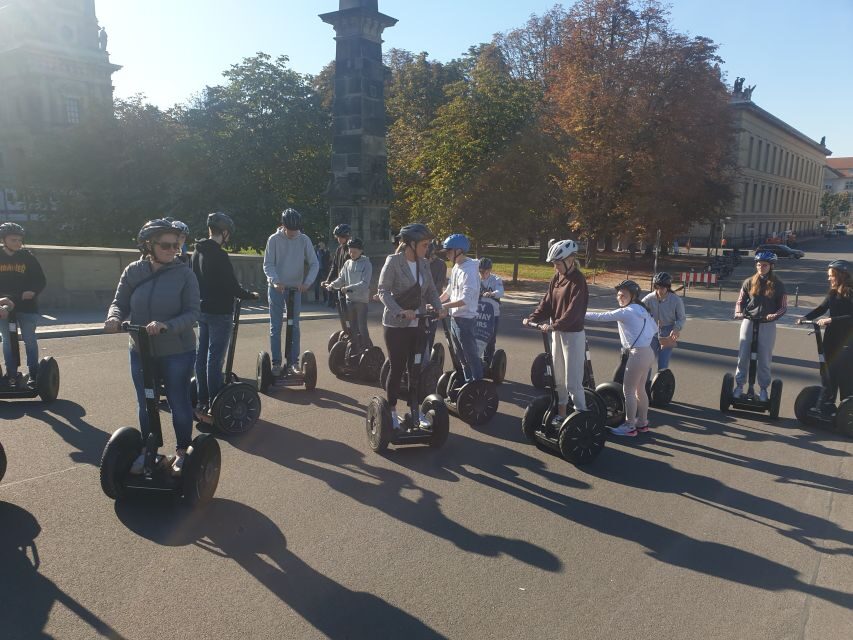 Munich: Guided City Highlights Night Tour by Segway - Siegestor and the Bavarian Kings Stories