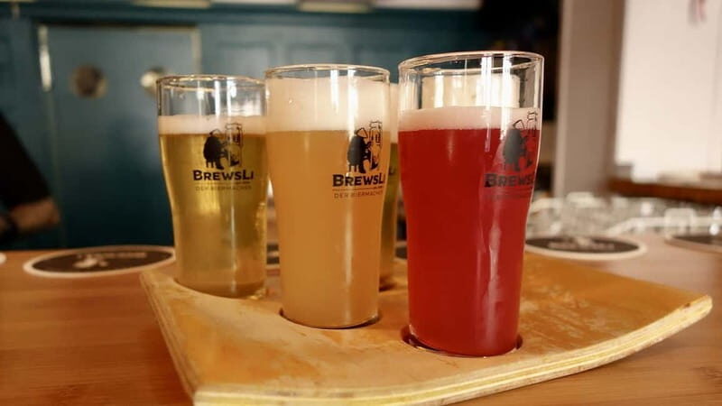 Munich: Guided Craft Beer & Cultural Tour With Snack - More than beer: the alternative scene and beer history talk