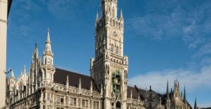 Munich: Guided Tour of the historic Town Hall on Marienplatz - Meeting at the New Town Hall: Start Here, Not Late