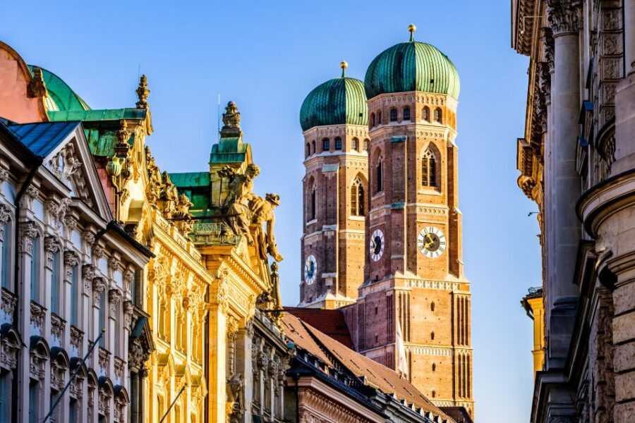 Munich: Highlights Private Bike Tour with Licensed Guide - Price and value: is $255 per person a fair deal?