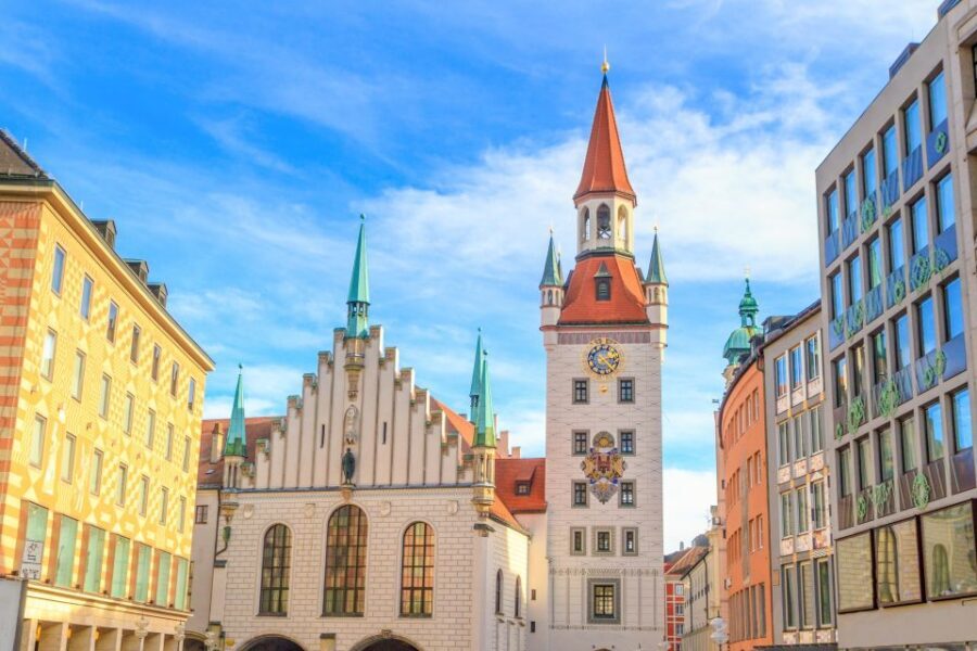 Munich Hop-On Hop-Off Tour: 1-Day or 2-Day Ticket - Audio guide value: turning stops into stories (not just photos)
