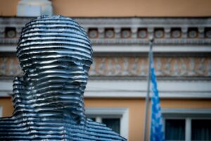 Munich - Illuminati & other Secret Societies, Tour in German - Meeting under Karlstor, then letting the city talk
