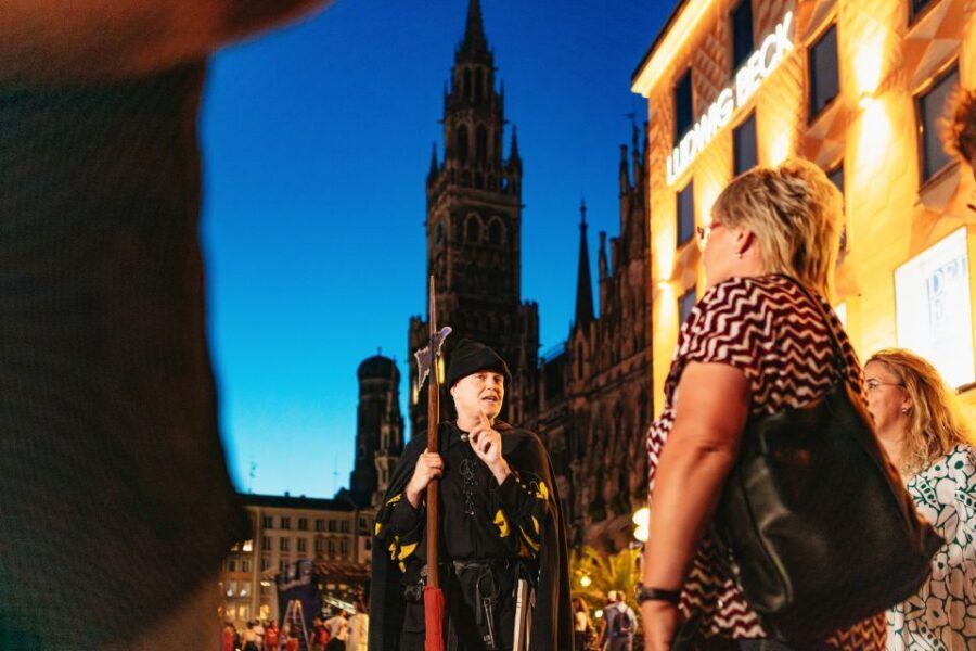 Munich: Middle Ages Tour with Night Watchman - Old Town Hall, Alter Hof, and Marienhof: power centers you can read