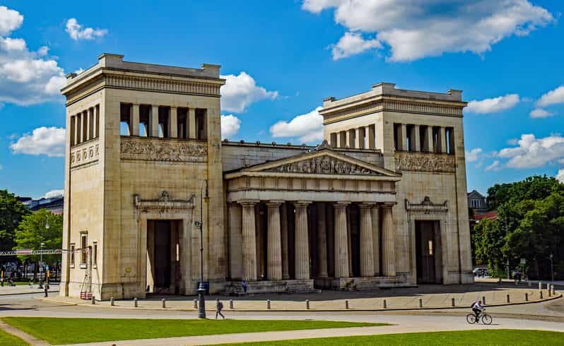 Munich: National Socialism Historical Tour in GERMAN - Königsplatz: Munich’s “City of the Movement” starting point