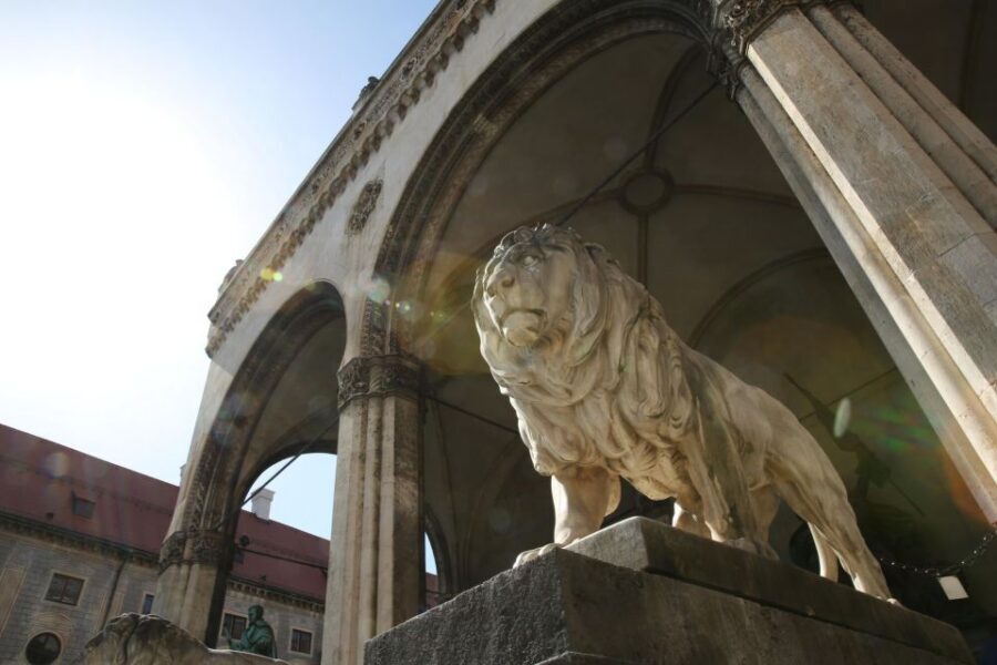 Munich: Old Town Guided Walking Tour - New Town Hall and Marienplatz: Why the Center Still Matters
