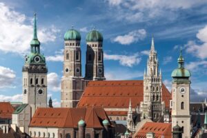 Munich: Old Town Guided Walking Tour - Frauenkirche: The Landmark You Keep Seeing After the Tour