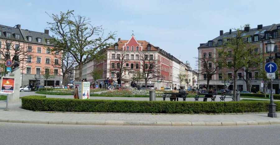 Munic:h; Paul's Bavarian Food and Market Tour - The guide matters: how Paul’s style shows up in the experience