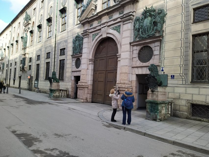 Munich Residenz: Private Tour with artists and historians - The exterior story: a palace marked by WWII damage