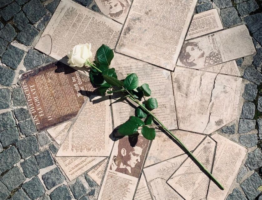 Munich: Resistance against Hitler - Historical Walking Tour - LMU Fountain: The Start Point That Sets the Tone