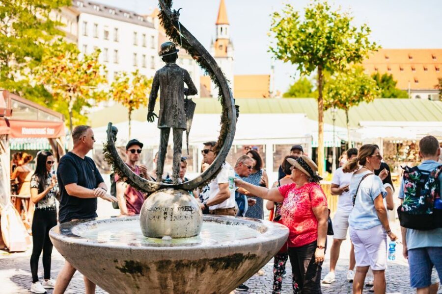 Munich: Viktualienmarkt Food Tour - Group vibe, pacing, and who this fits best