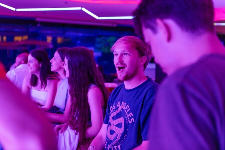 Munich's Original Pub Crawl - Your guide: what good hosting changes