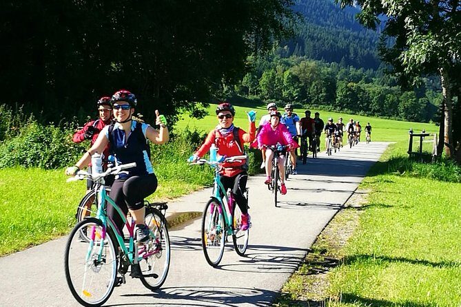 Neuschwanstein Castle by Bus Incl. Bike Ride or Hohenschwangau - Schloss Neuschwanstein inside: a guided visit with timed access