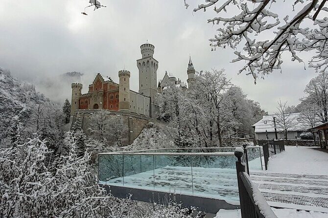 Neuschwanstein Exclusive Romantic Winter Tour INCL. TICKETS - Schwangau first: what you can do with winter carriages