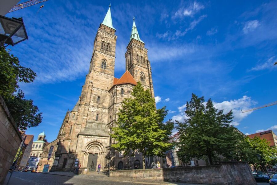 Nuremberg: 60 minute Express Walk with a Local - Imperial Castle: Getting the Big Picture Without the Full Day