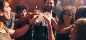 Nuremberg: Bar and Club Tour with Free Shots and Free Entry - Starting Point at Zeit & Raum: The Easy Launchpad