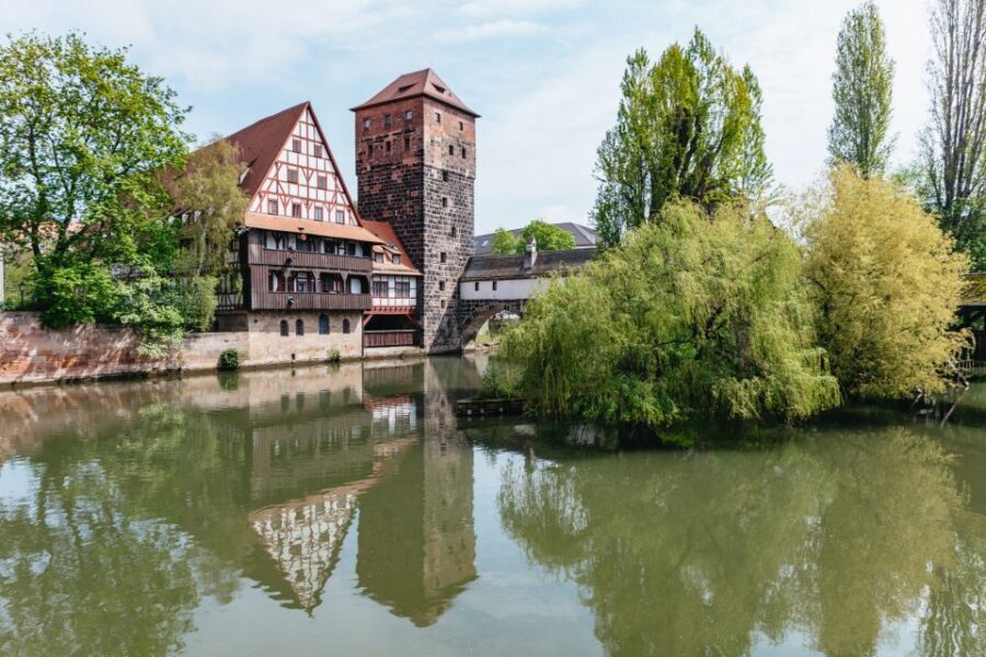 Nuremberg: City Tour with the Bimmelbahn Train - Audio-guide in 7 languages: the real feature