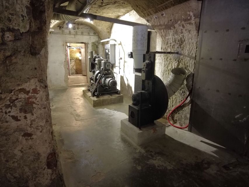 Nuremberg: Historischer Kunstbunker WWII Art Bunker Tour - Pair It With Old Town Plans After the Tour