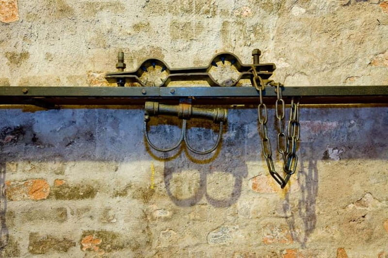 Nuremberg: Medieval Dungeons Guided Tour - Key highlights at a glance