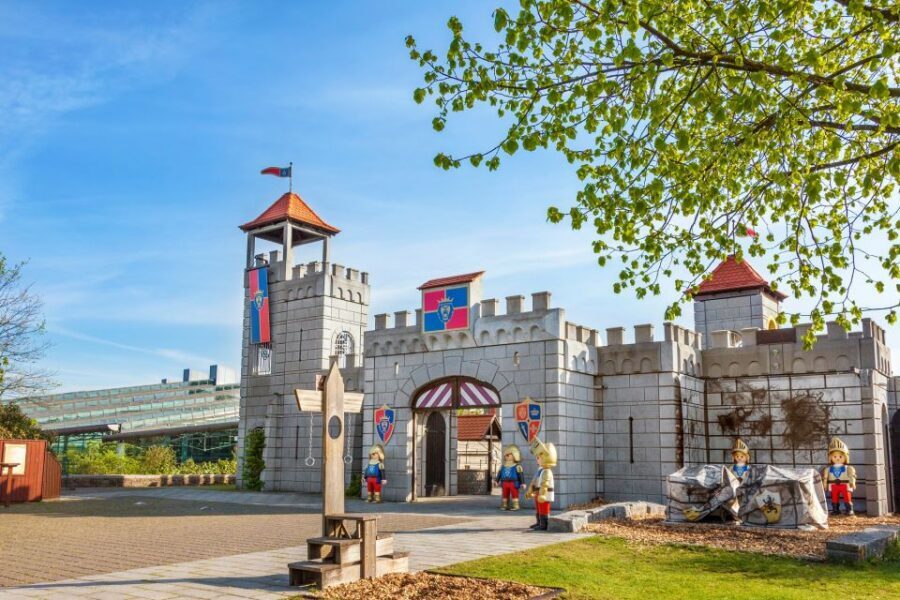 Nuremberg: PLAYMOBIL®- FunPark - Western City, Knights’ Castle, and Pirates’ Sea: how the theme worlds work