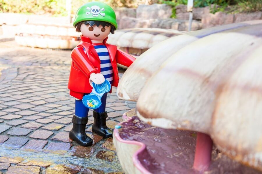 Nuremberg: PLAYMOBIL®- FunPark - Restaurants, snacks, and the PLAYMOBIL Shop souvenir loop