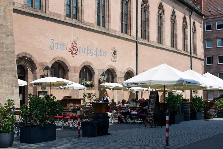 Nuremberg: The Old Town Hall - Centre of Power - IN GERMAN - Meeting on Hauptmarkt 18 and What 1.5 Hours Really Delivers