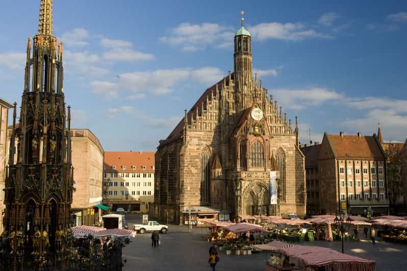 Nuremberg: Traditional Food Tasting and Sightseeing Tour - Handwerkerhof Nuremberg: start with the courtyard vibe