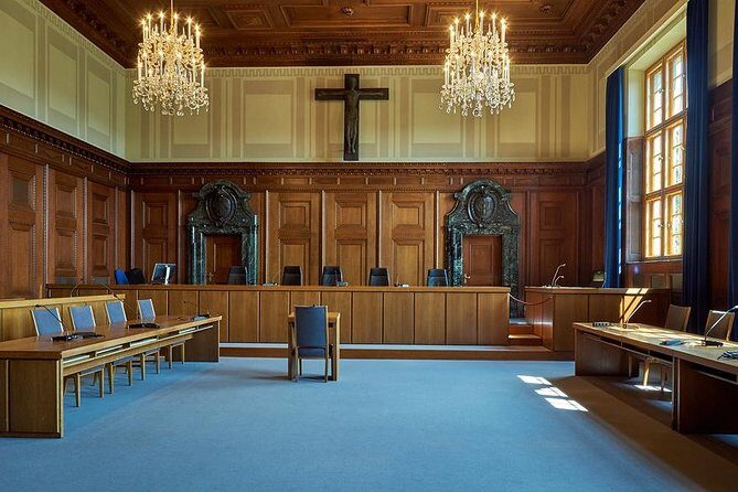 Nuremberg WWII Tour, Courtroom 600 and 3rd Reich Sites - Pickup and Getting to the Right Spot in Old Town
