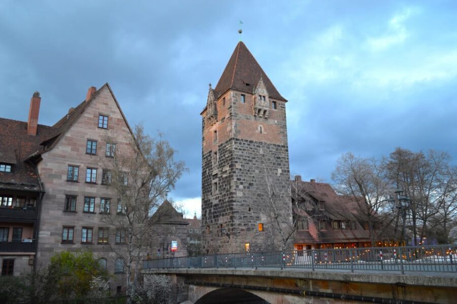 Nürnberg: Mörder, Fälscher, Messerstecher - Weinmarkt witch hunts: how fear became policy