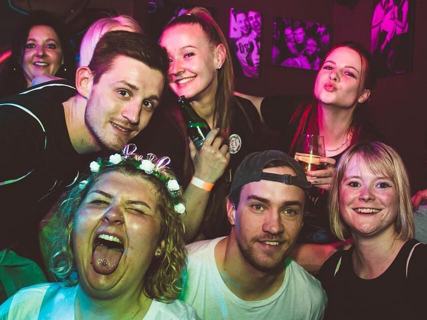 Nürnberg: Private pub crawl with insider-guide & free shots - Private pub crawl vs. DIY in Nürnberg