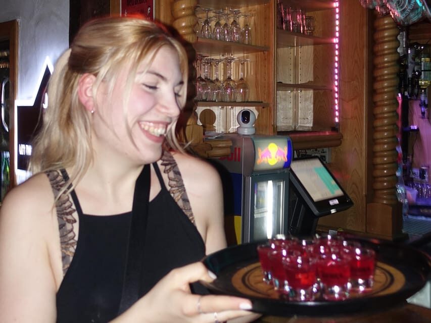 Nürnberg: Private pub crawl with insider-guide & free shots - Language and group size: it’s built for mixed groups