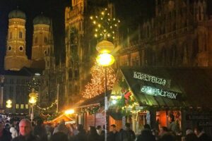 Original Munich Christmas Market Tour with Festive Wine and Food - Marienplatz: The Main Christmas Market Where Tradition Gets Real
